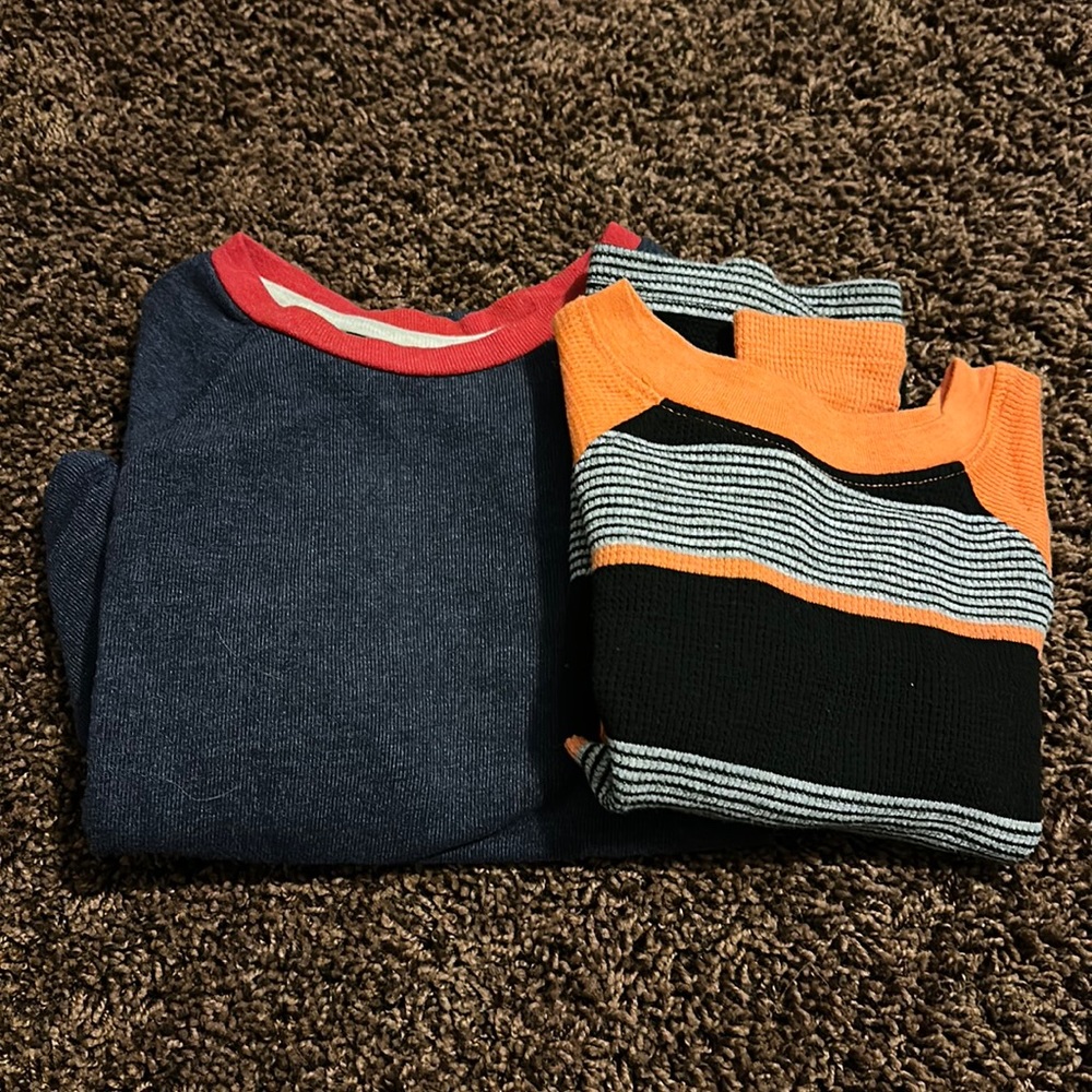 5/5t lot of 2 long-sleeve shirts